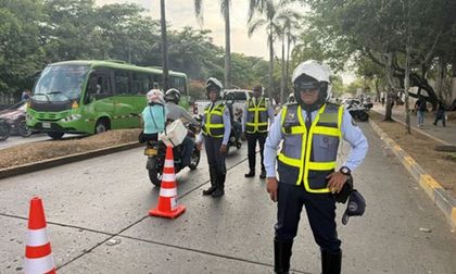 Controles de tránsito en Cali se refuerzan en cinco puntos críticos para reducir muertes de peatones