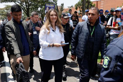 Imagen de  Paloma Valencia, favorita de la derecha colombiana, dice que la violencia no frena su campaña
