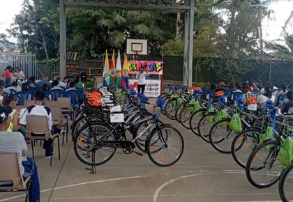 Imagen de  En mi Bici a la Escuela: más estudiantes de La Ceja recibieron nuevas bicicletas