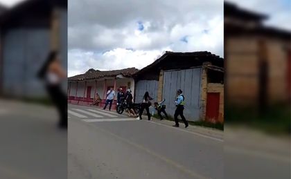Imagen de  Una agente de tránsito fue agredida durante la tercera etapa de la Clásica de El Carmen