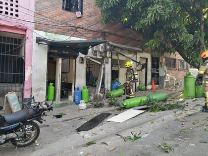 Imagen de  Atención: dos personas heridas dejó explosión de una pipeta de gas en Medellín