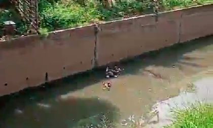 Descubren un cadáver en canal de aguas en Cali