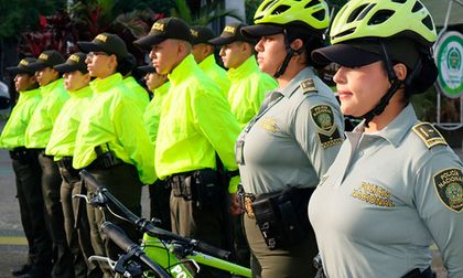 Policía de Cali refuerza seguridad para el Halloween: Más de 800 policías protegerán a niños y adolescentes