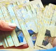 Personas no binarias y trans ya pueden cambiar el sexo en su cédula y registro civil en Colombia