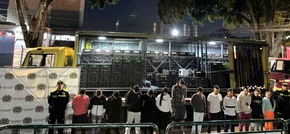 Imagen de  Banda Los del Doce tenía listas 14 000 cervezas adulteradas para la Feria de las Flores. Desmantelaron centro de reenvase