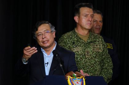 Imagen de  Presidente Petro ordenó realizar un examen informático forense a los chats de alias Calarcá