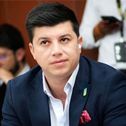 El senador más joven de Colombia busca crecer en el Valle