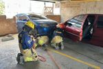 Imagen de Choque dentro de un parqueadero en Rionegro terminó con un vehículo a punto de caer de un séptimo piso