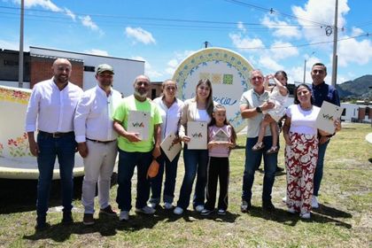 Imagen de El Carmen Colonial avanza con apoyo de la Gobernación y Viva para garantizar vivienda a 72 familias en El Carmen de Viboral