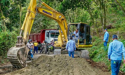 Inician obras de pavimentación en la Comuna 16 de Palmira