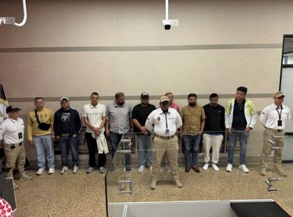 Imagen de  Inadmiten a 10 extranjeros en un solo día en el aeropuerto de Rionegro tras comprobar sus fines turísticos