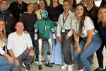 Imagen de Comfenalco Antioquia presenta en Rionegro a FeliSSTmente, robot que lidera pausas activas y promueve el bienestar laboral