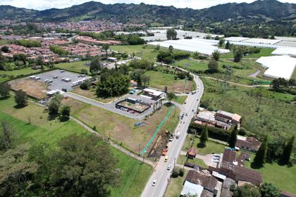 Imagen de  Ya inició el desmonte de las luminarias entre la Glorieta Yegüerizo y el Mall Heliconias