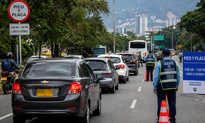 Pico y placa en Cali cambia desde el 1 de septiembre: consulte los dígitos, horarios y zonas que debe evitar