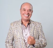 Luis Alberto Posada viste de gala la cantina en la Arena USC