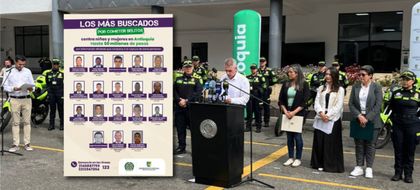 Imagen de  Autoridades publicaron cartel de los 18 hombres más buscados por delitos contra mujeres y niñas en Antioquia, cinco son del Oriente