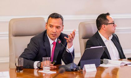 Colombia responde: presencia de buques estadounidenses no compromete soberanía nacional