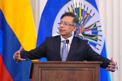 Imagen de  Presidente Petro convoca movilizaciones tras suspensión del decreto que aumentó el salario mínimo