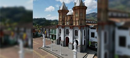 Imagen de El Peñol presenta su Ruta de Turismo Religioso, que incluye un museo y un santuario como lugares destacados