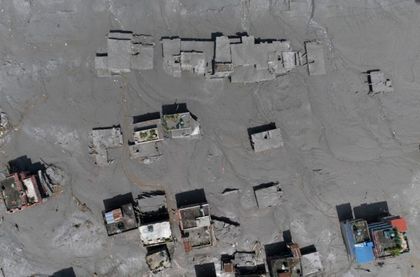 Imagen de  Nepal eleva a 675 los muertos por la avalancha, que ya suma casi 3000 desaparecidos