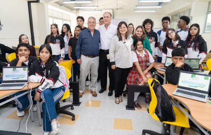 Imagen de  Computadores que EPM retiró de uso ahora llegan a colegios públicos de Medellín: son 1 695 equipos