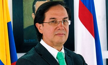 Alberto Ramos Garbiras, cinéfilo, escritor y catedrático