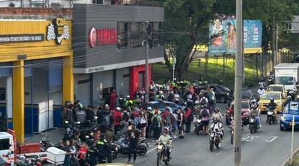 Imagen de  Policía abatió a presunto fletero que al parecer intentó robarlo en un almacén de motos en Bello