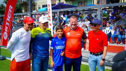 Imagen de  Más de 2 000 personas participaron del desfile inaugural del Torneo de Fútbol Imer 2026: tendrá 320 equipos