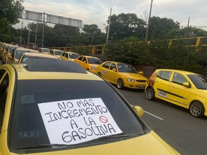 Imagen de  Inició el paro de taxistas en Medellín, ¿cuáles vías debe evitar para no quedar en el trancón?
