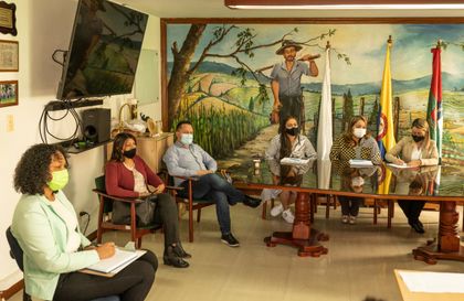 Imagen de  El Santuario y Comfenalco elegirán a las 120 familias beneficiarias del proyecto de vivienda Entre Cantos