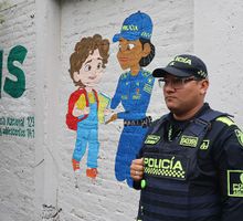 Tecnología, seguridad y autocuidado: así es la nueva estrategia de la Policía para estudiantes en Cali