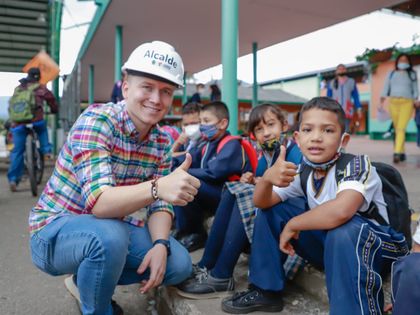 Imagen de  La Ceja puso en marcha las obras de mejoramiento de dos instituciones educativas