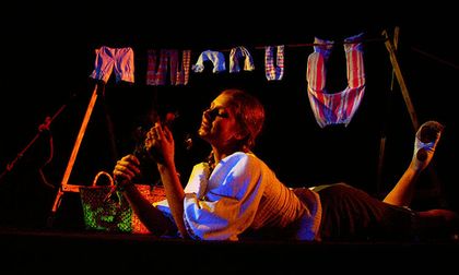 Un viaje a lo imposible: el Teatro Negro de Praga llega a Cali