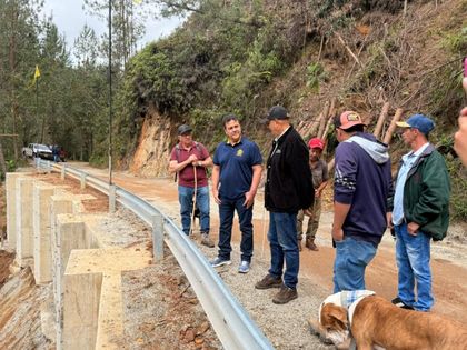 Imagen de  En El Retiro habilitan muro de contención en la vía hacia El Carmen Alto para evitar deslizamientos