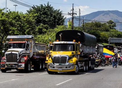 Imagen de  Gremio de camioneros inicia paro nacional indefinido desde hoy por incumplimientos del Gobierno nacional