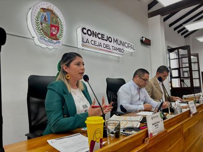 Imagen de  En La Ceja, autoridades y concejales definen estrategias para fortalecer la seguridad en escuelas rurales