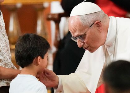 Imagen de El papa habla con un niño peruano sobre el fútbol y lo equipara con el camino de la vida