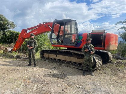 Imagen de  Ejército inutiliza maquinaria del Clan del Golfo en Nariño: extraía más de $1 100 millones en oro