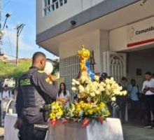 Entre las campanas y la vida que continúa