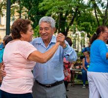 Cali envejece cada vez más rápido: cerca de uno de cada cinco habitantes tiene 60 años o más