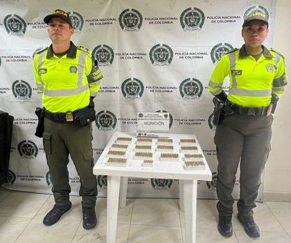 Imagen de Policía Nacional incautó 715 cartuchos calibre 9 mm en la Autopista Medellín–Bogotá