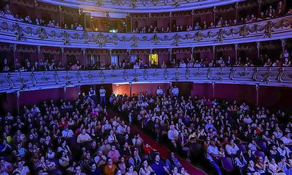 Teatro Municipal celebrará sus 98 años con una noche de ópera, circo y salsa