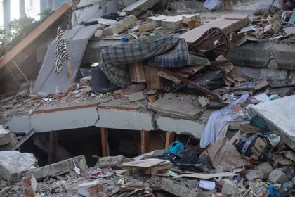 Imagen de  El mundo se vuelca sobre Venezuela con equipos de rescate y ayuda humanitaria