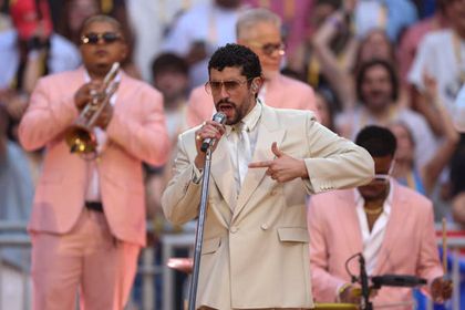 Imagen de Bad Bunny, primer artista latino en recaudar 1.000 millones de dólares en giras