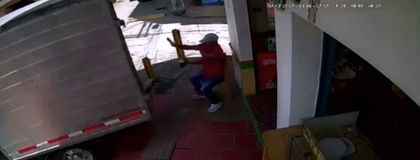 Imagen de ¡Increíble! Un hombre se salvó de morir aplastado por un vehículo en Guatapé