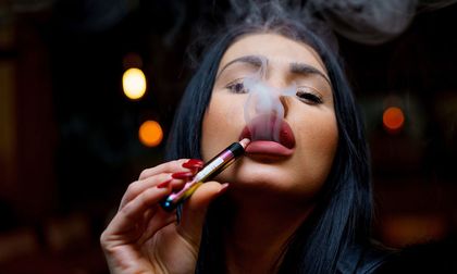 El vapeo: una tendencia creciente que puede conllevar serías complicaciones de salud