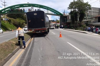Imagen de  En Guarne, hombre murió tras ser atropellado debajo de un puente peatonal