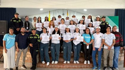 Imagen de La Ceja certifica por primera vez a 17 Guardianes del Turismo y Patrimonio Nacional