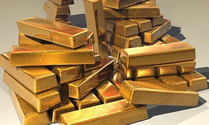 Oro supera los 3,800 dólares