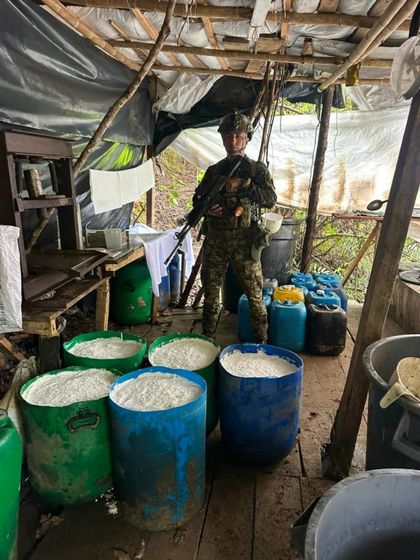 Imagen de En El Peñol destruyeron laboratorio de procesamiento de coca, al parecer, del Clan del Golfo